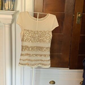 Bebe cream and gold tulle snd sequin top. Worn twice.‎ 89 retail
